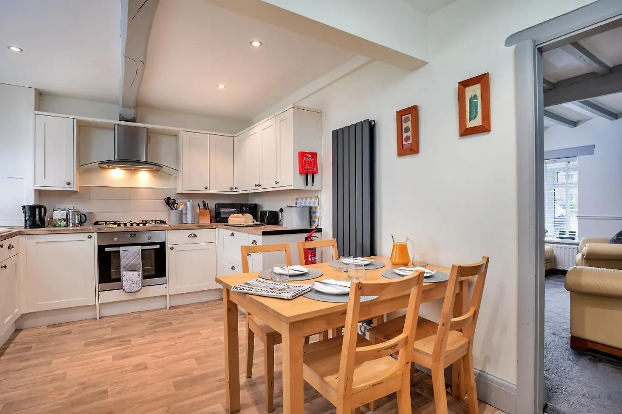 Finest Retreats - Cloggers Cottage Darley