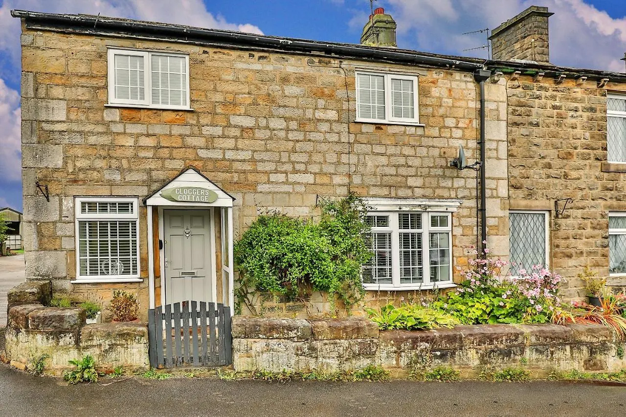 Finest Retreats - Cloggers Cottage Darley